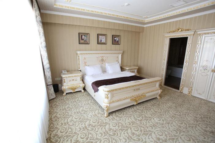 Opera Hotel photo