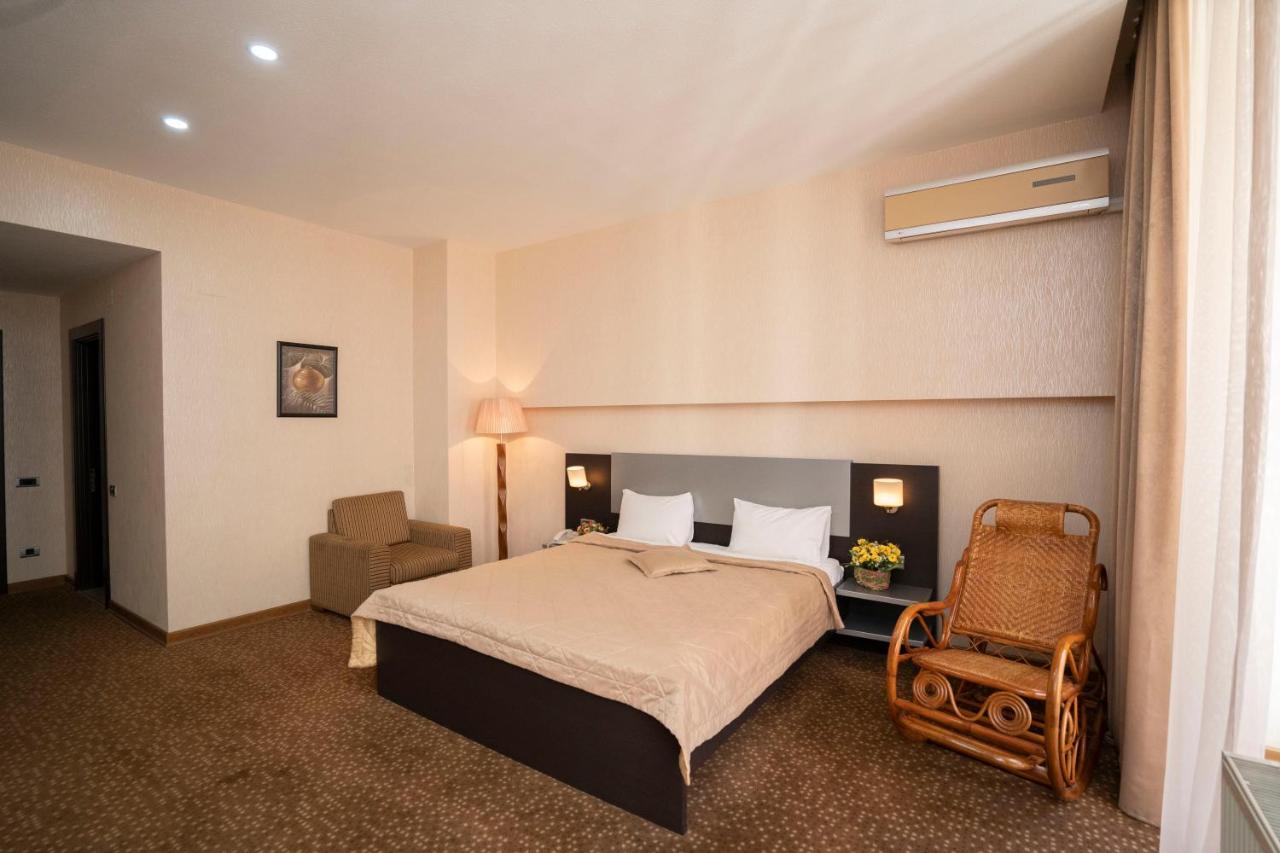 Austin Hotel Baku photo