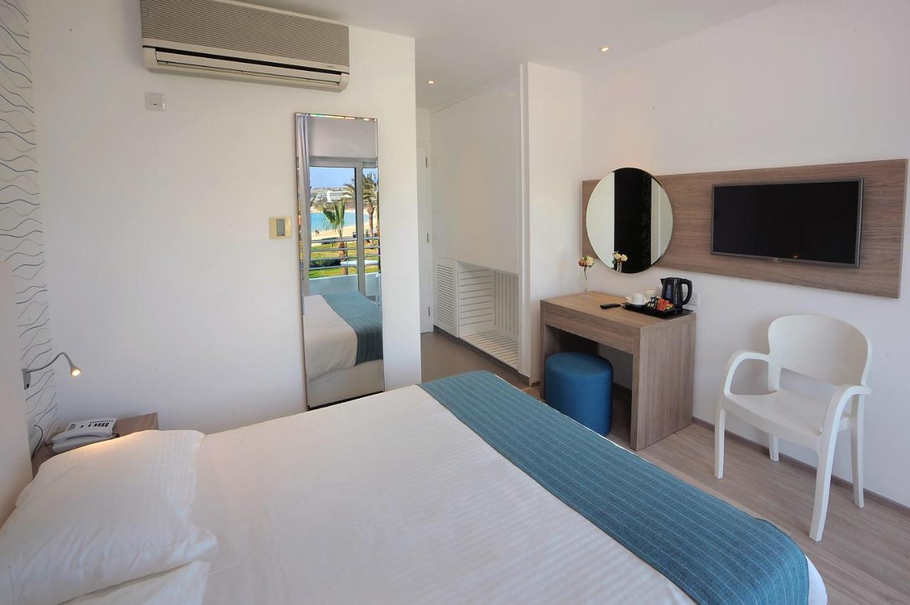 Okeanos Beach Boutique Hotel photo