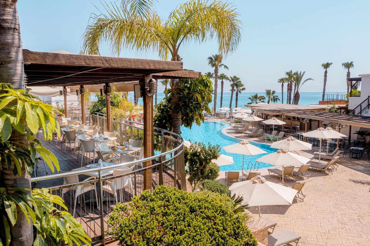 Louis Althea Beach photo