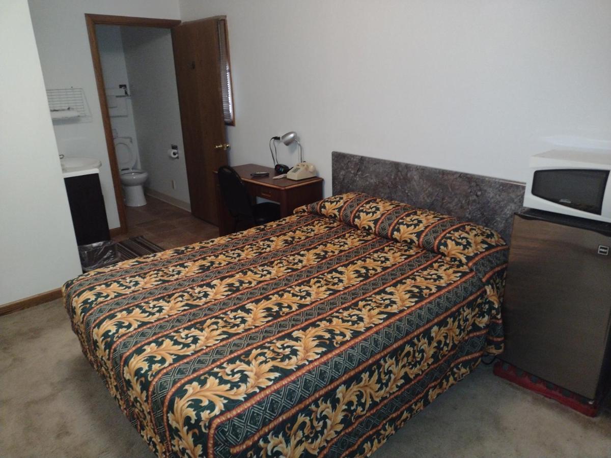Davis Motel — photo 11