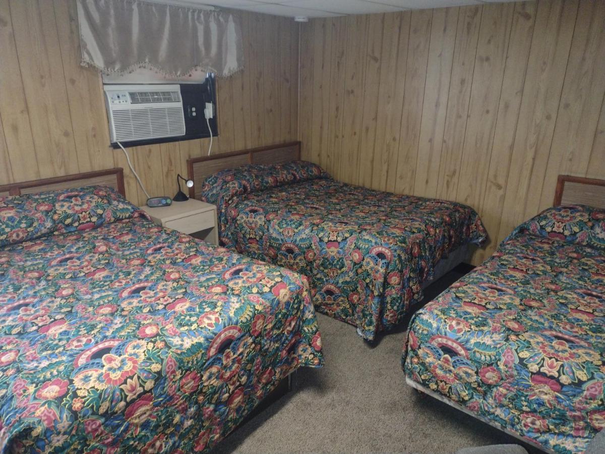 Davis Motel — photo 14