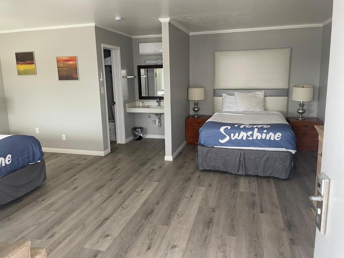 Sunglow Motel — photo 12