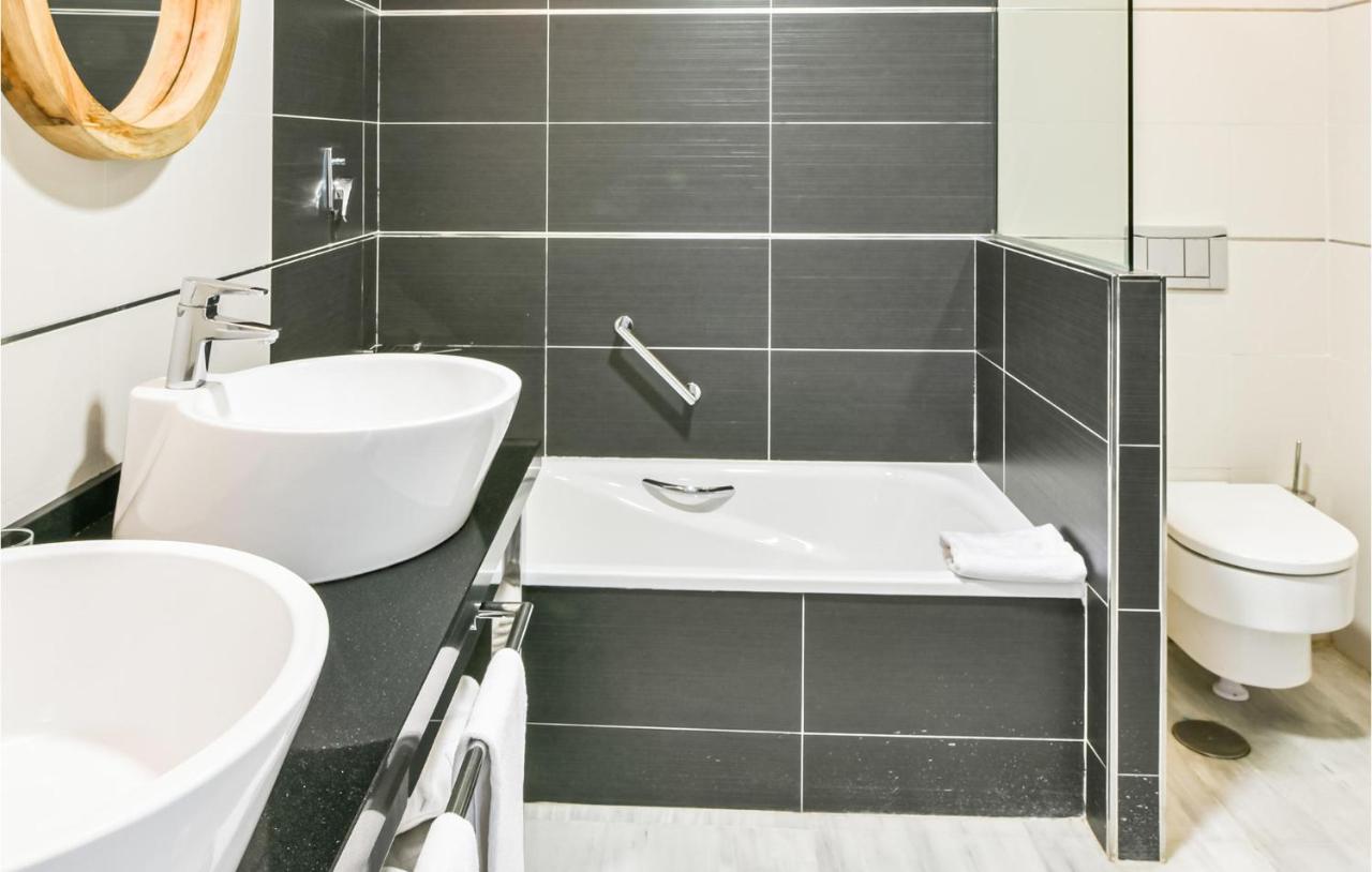 Amazing apartment in Benalmadena Costa with Jacuzzi, WiFi and ...