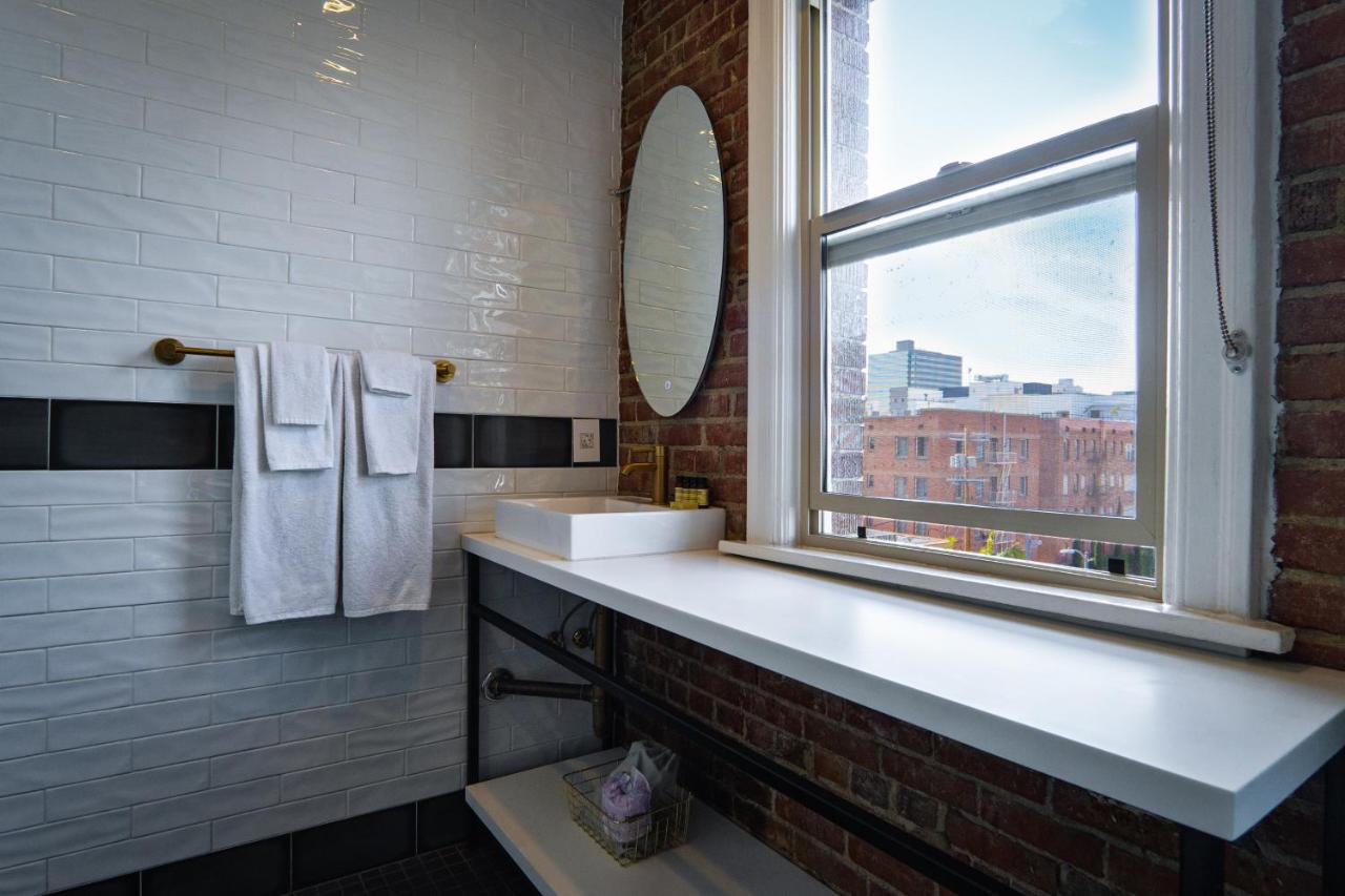 H by H Hospitality - 3