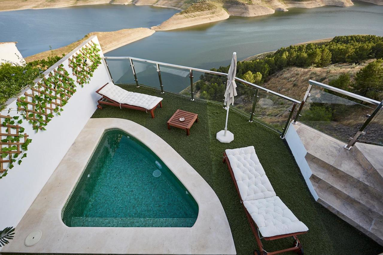 Rooftop swimming pool: El Arrebol