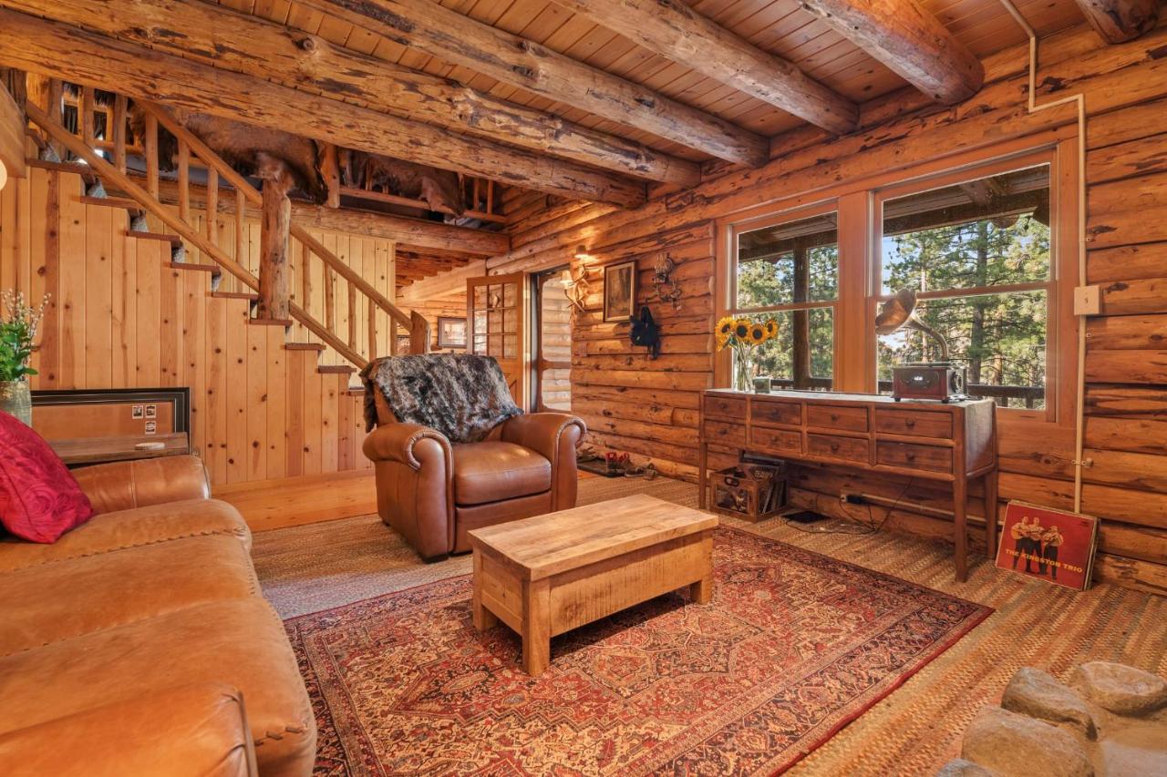 Bear Hollow Retreat-A luxurious secluded log cabin, Sugarloaf – Updated  2022 Prices