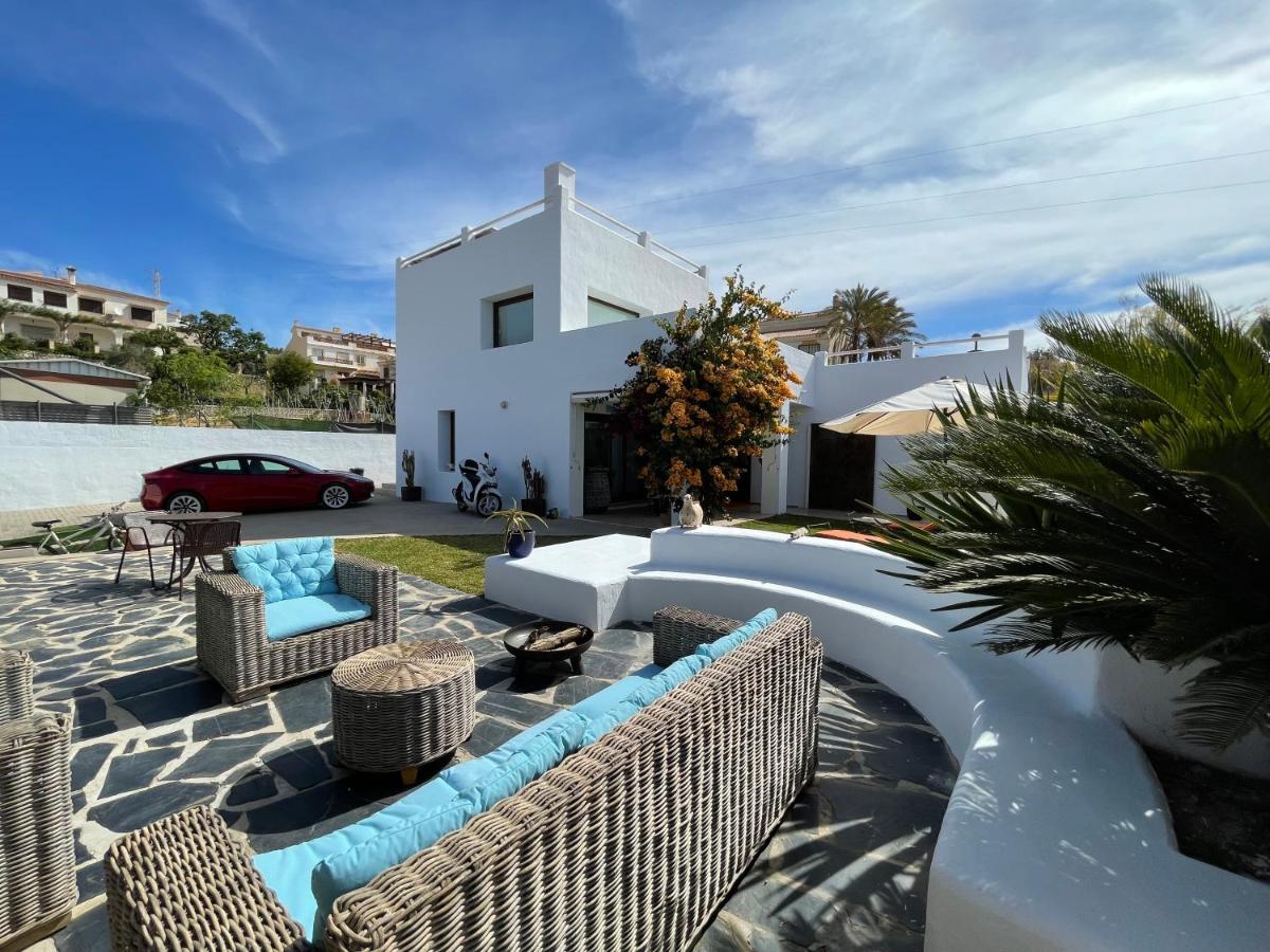 VILLA IBIZA STYLE Salted Private New Pool and 7 min walking ...