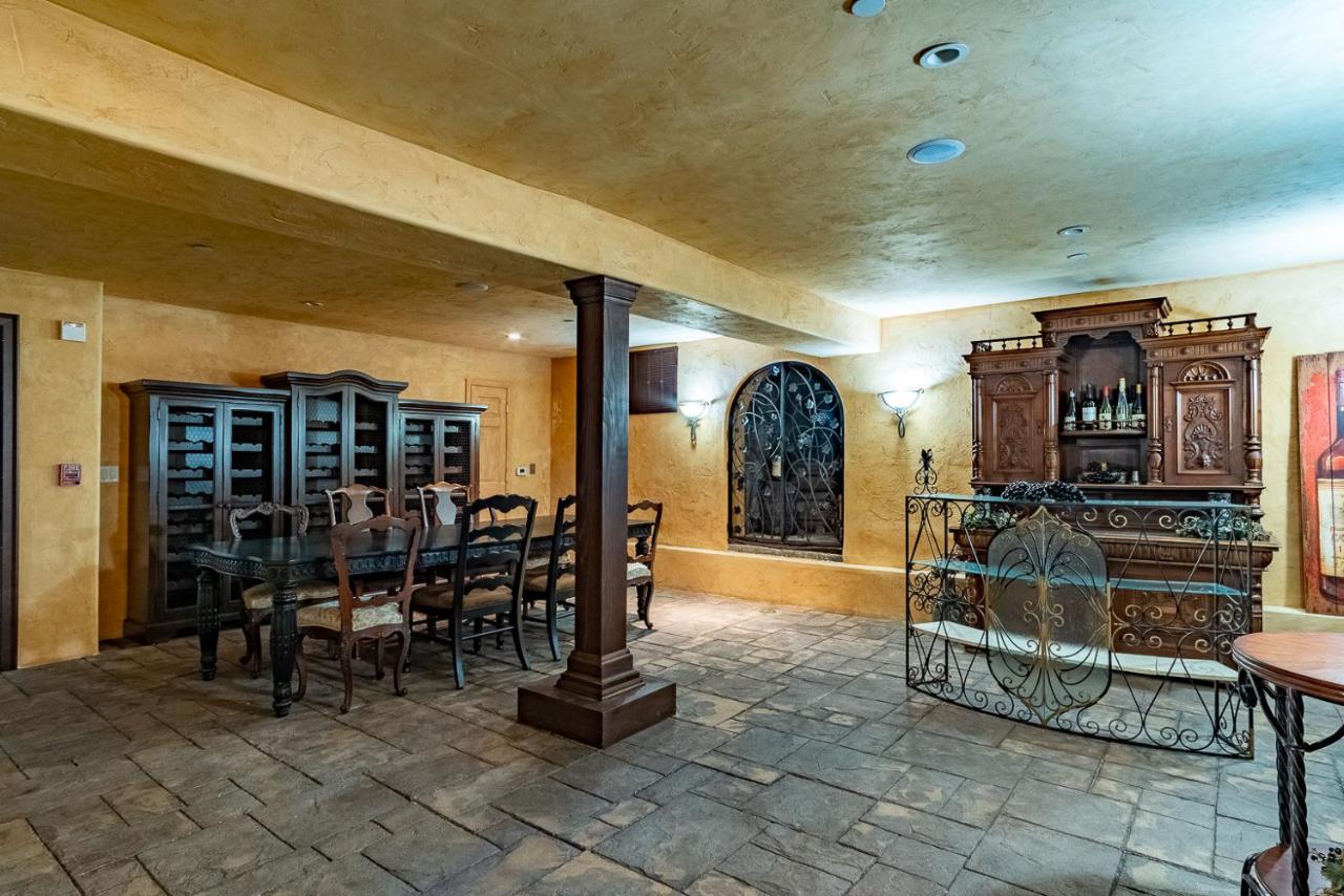 Chateau Coralini — photo 19