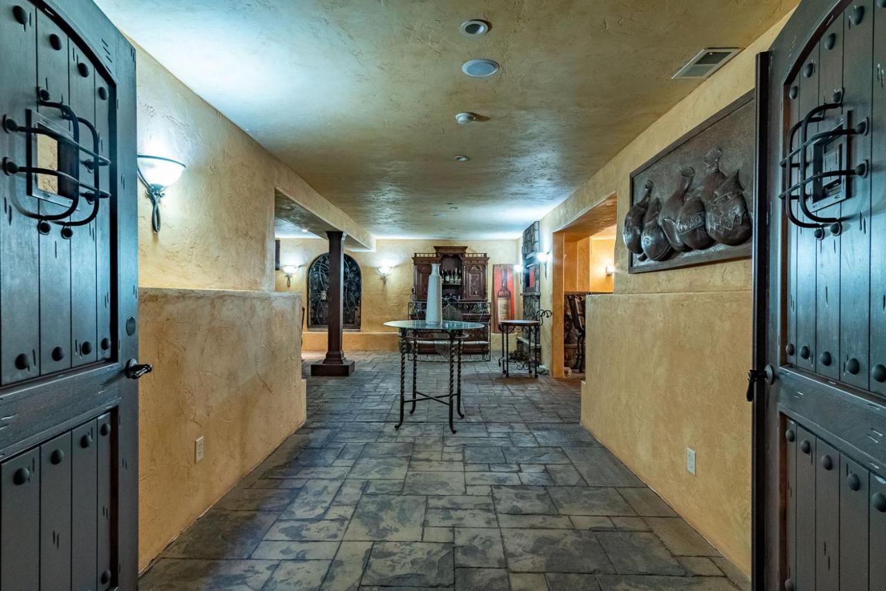 Chateau Coralini — photo 18