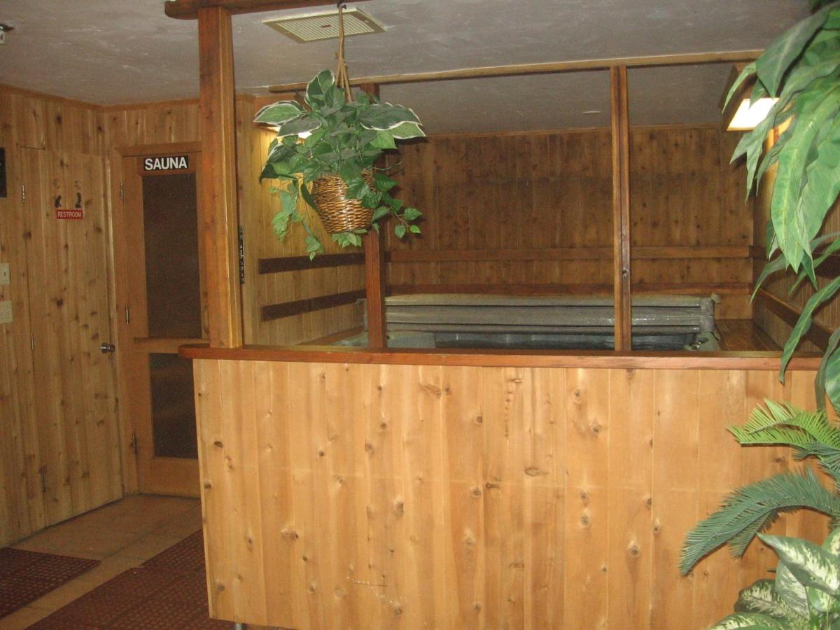 New Summit Inn — photo 22