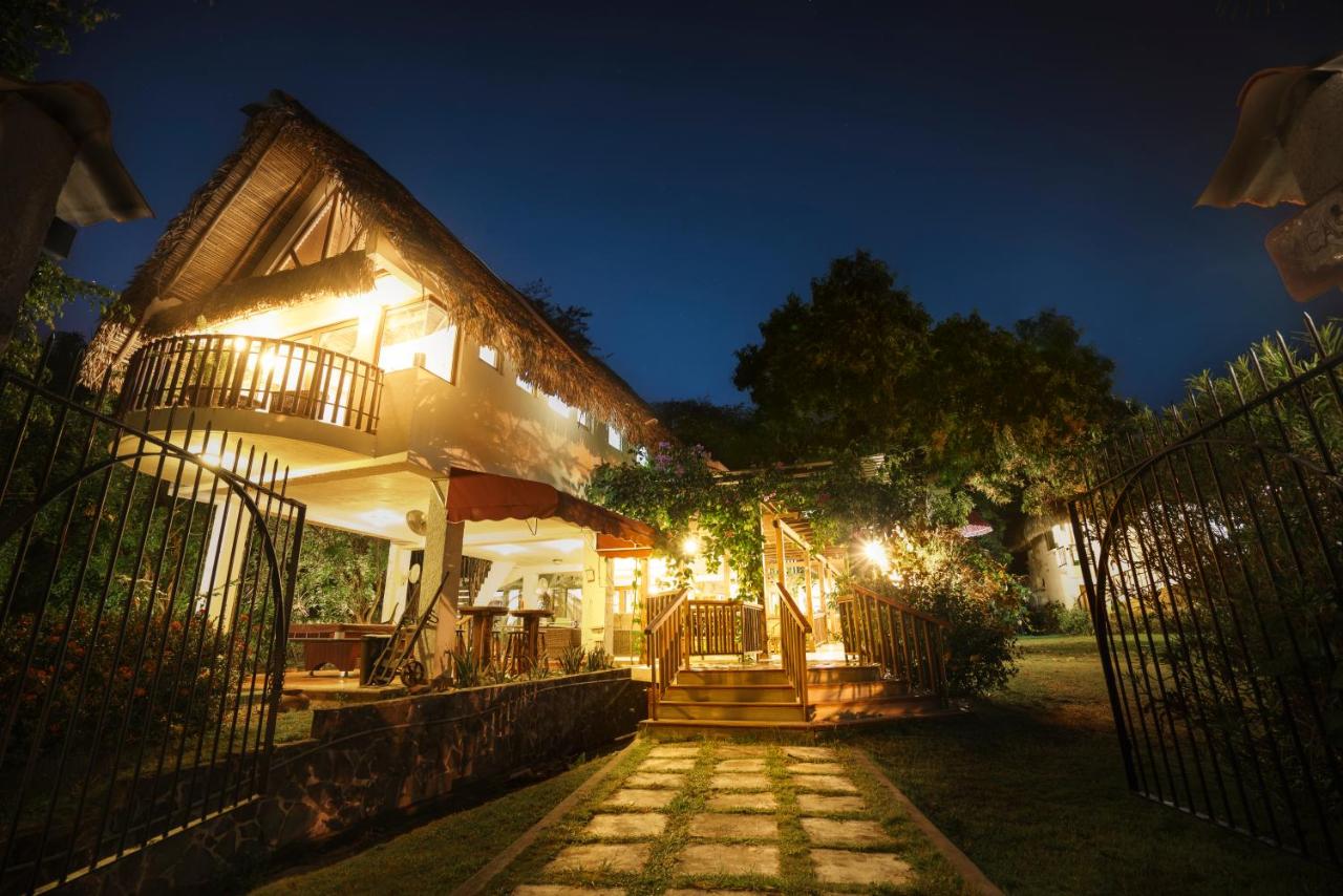 Image: Casa Guardia Panama