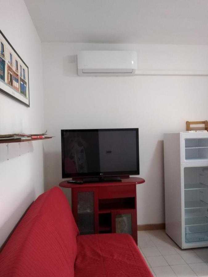 Appartamenti economico a 500 metri dal mare photo