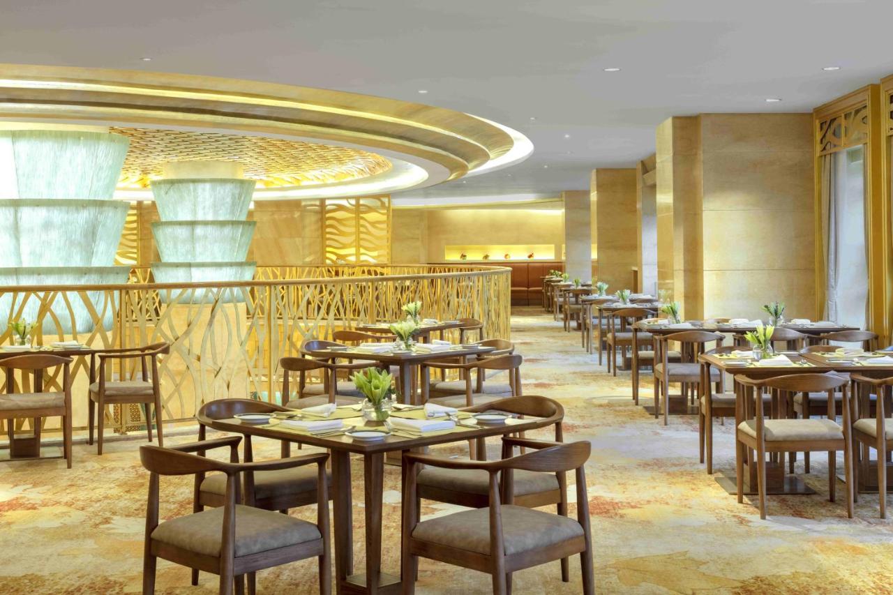 Radisson Blu Hotel Shanghai New World photo