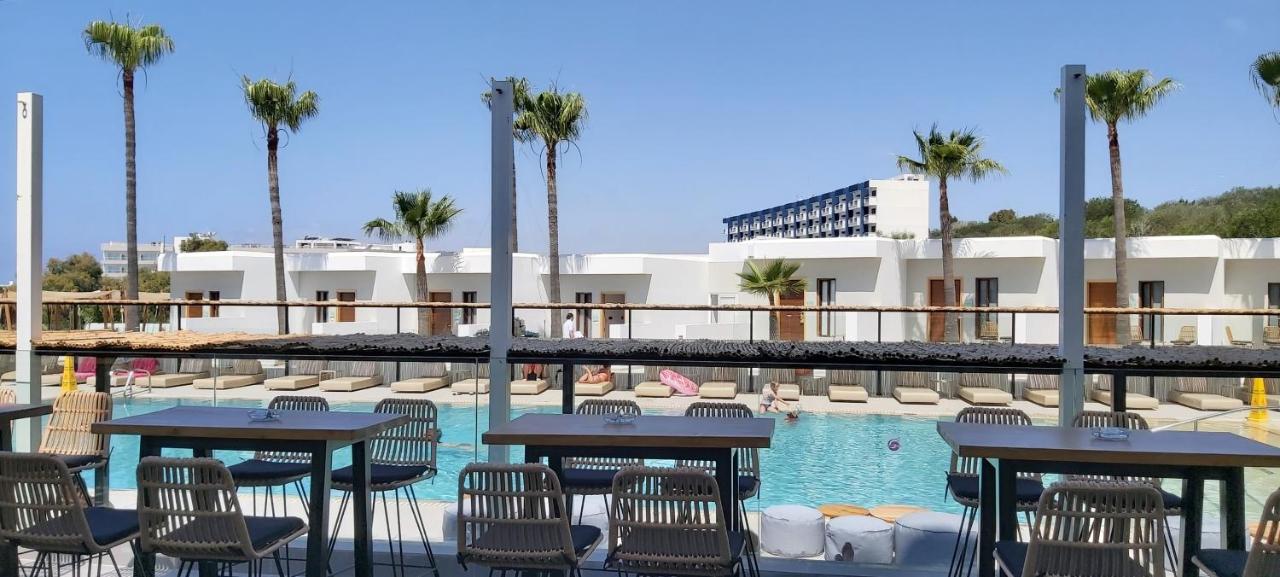 Napa Mermaid Hotel & Suites photo