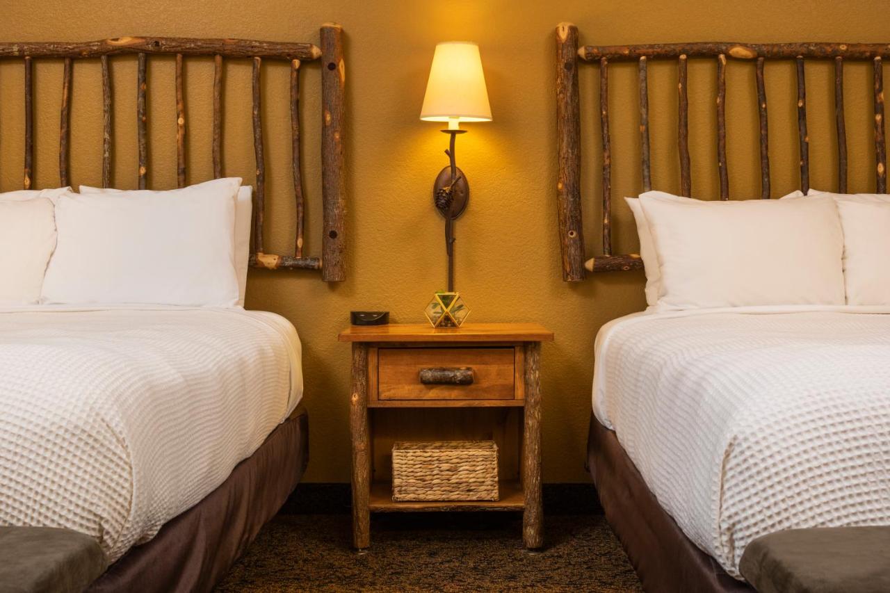 bantr Grand Hotel Wausau - Rothschild — photo 9