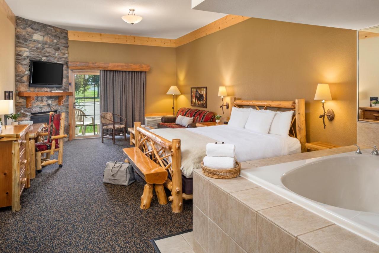 bantr Grand Hotel Wausau - Rothschild — photo 2