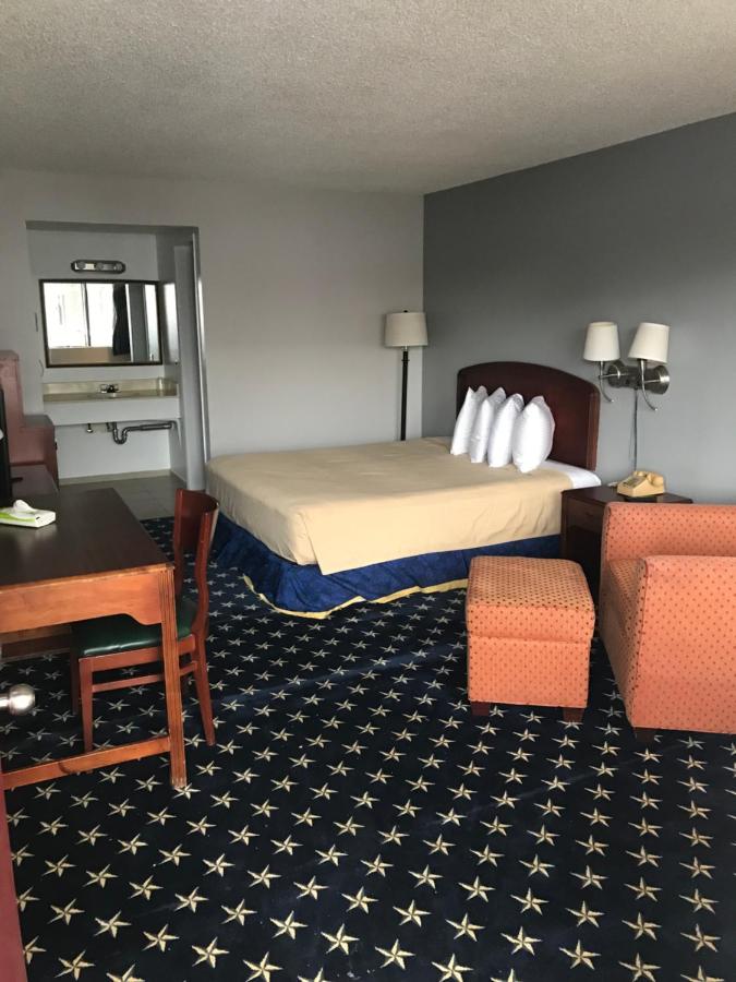 Eunice Plaza Motel — photo 21