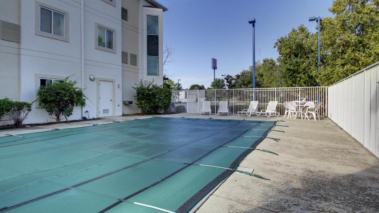 Pioneer Motel — photo 20