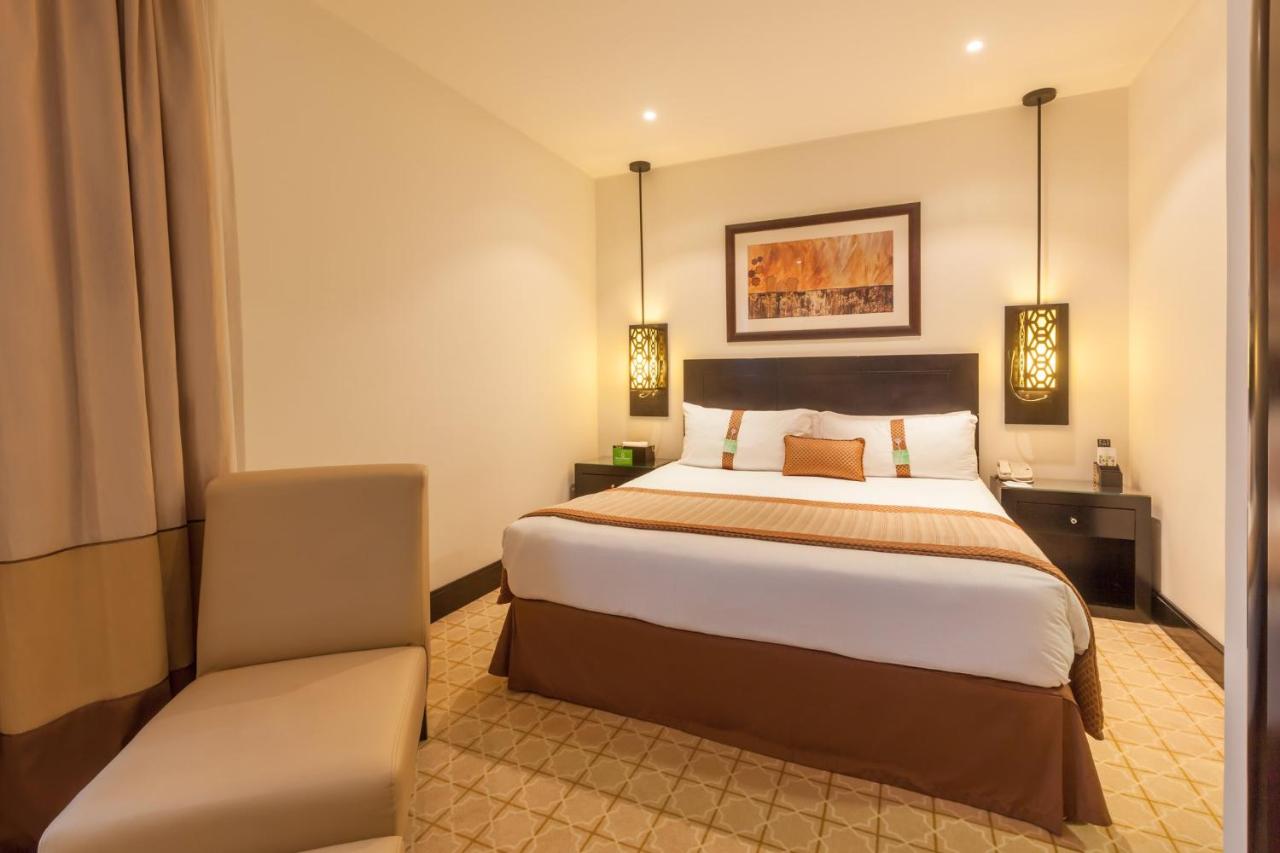 Holiday Inn Dubai Al Barsha, an IHG Hotel photo