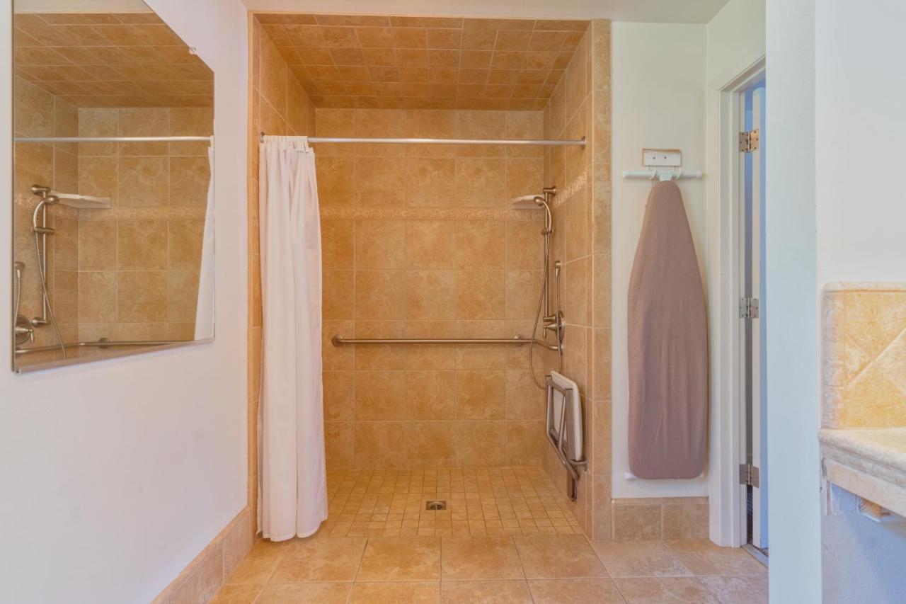 Mariposa Lodge — photo 16