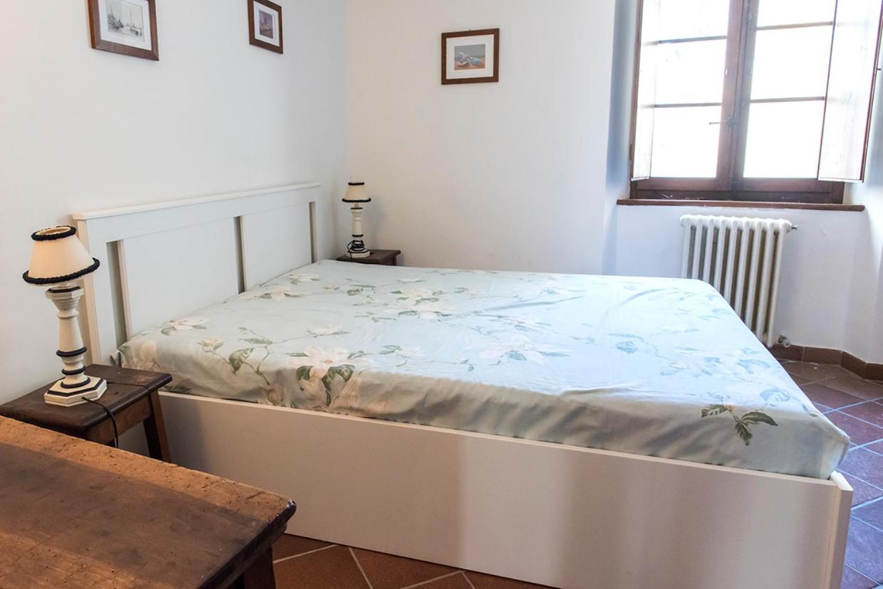 S272 - Sirolo, elegante appartamento di un palazzo storico in pieno centro photo
