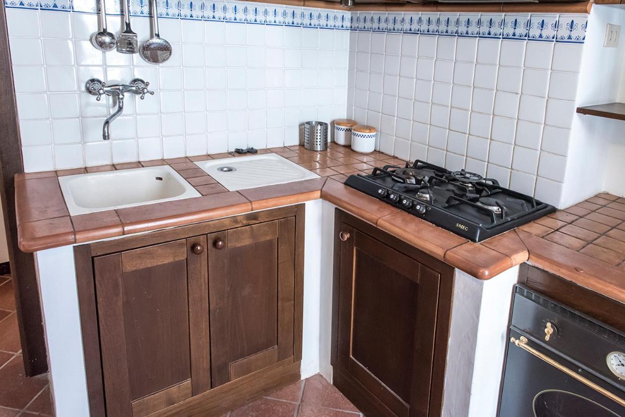 S272 - Sirolo, elegante appartamento di un palazzo storico in pieno centro photo