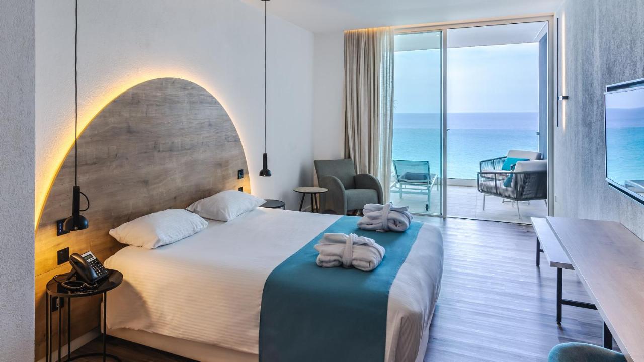 Flamingo Paradise Beach Hotel - Adults Only photo