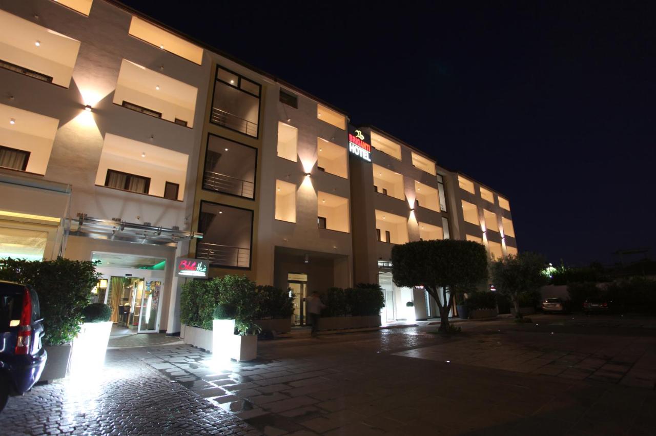 Hotel Briganti photo