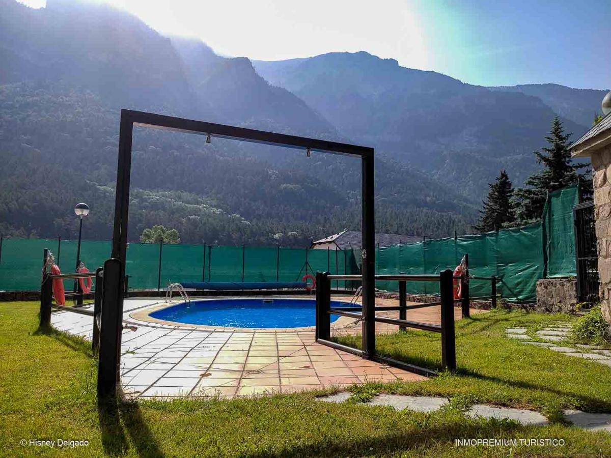 Abeto Blanco - INMOPREMIUM TURISTICO, Canfranc-Estación ...