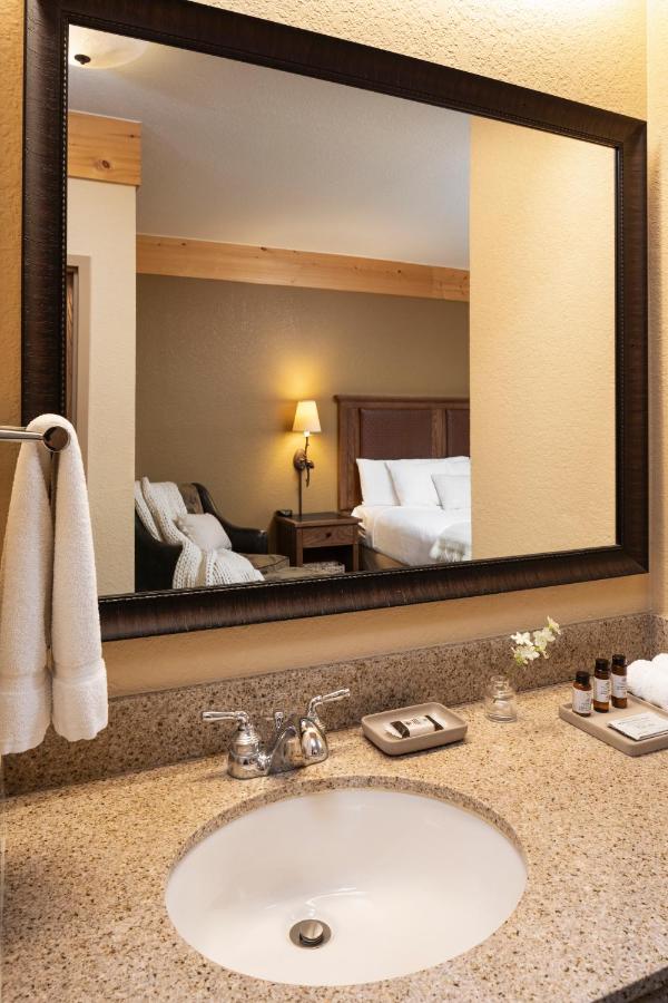 bantr Grand Hotel Wausau - Rothschild — photo 3