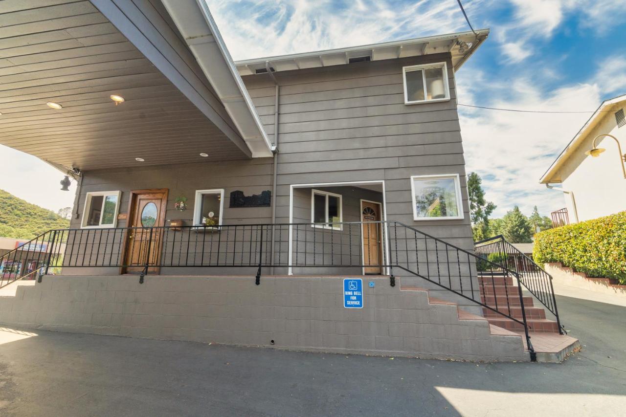 Mariposa Lodge — photo 13