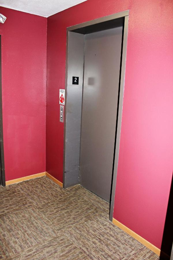 Capri Motel — photo 22
