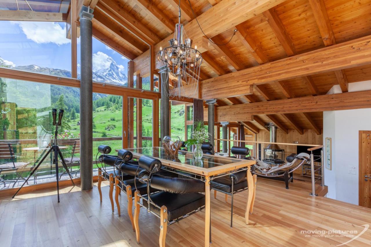 Suitenhotel Zurbriggen photo