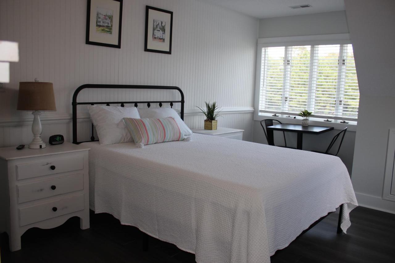 Wild Horse Inn — photo 15