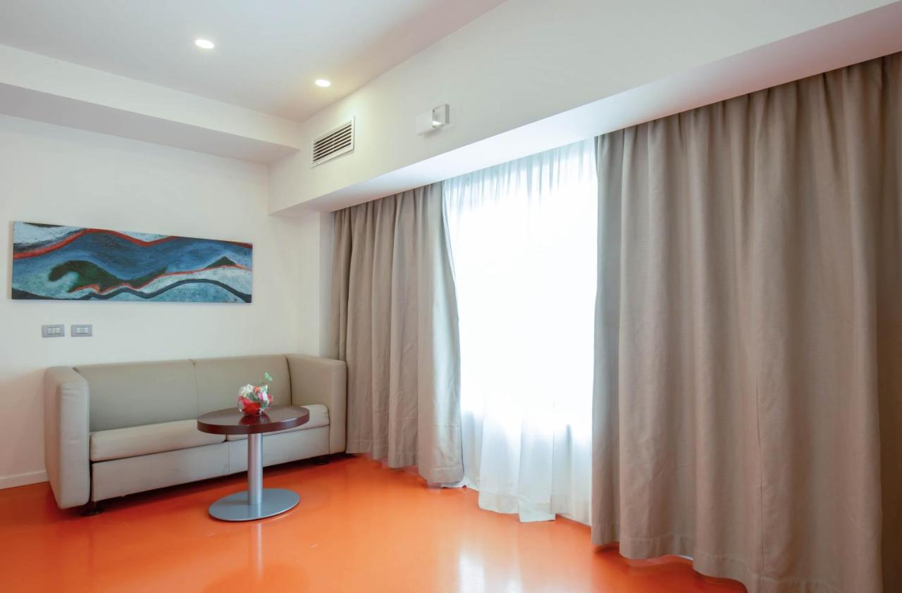 Hotel Poseidon photo
