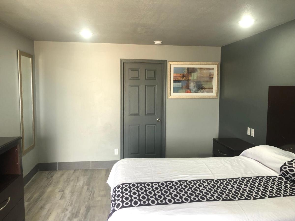Budget Inn Valparaiso — photo 14
