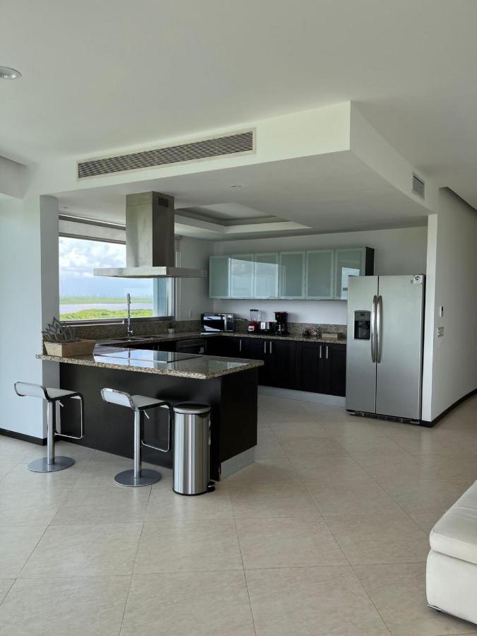 Beach, pool 3BR Apartment - 8 guests - 4
