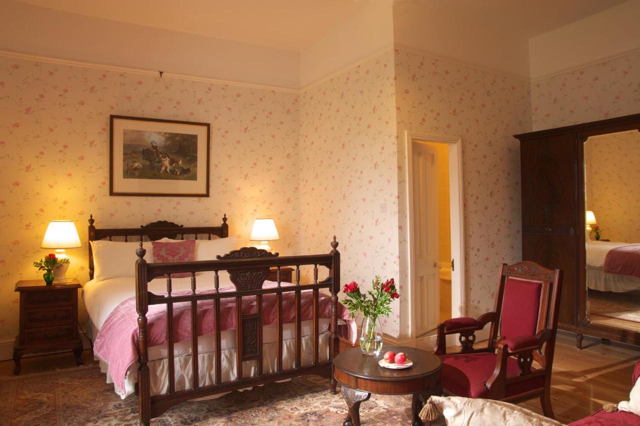 Viewmount House, Longford Town