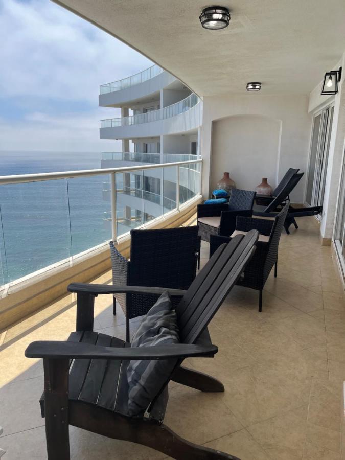 Beach: Beachfront 4 BR Penthouse - Pool Steps to Beach & Mins to Downtown