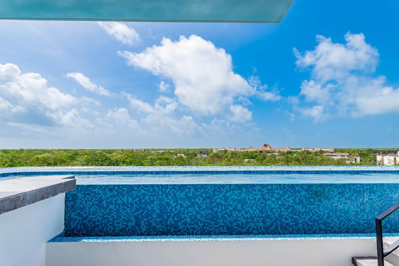 Rooftop swimming pool: TOP Location, Rooftop Pool and Gym with Jungle view, Elle Tulum