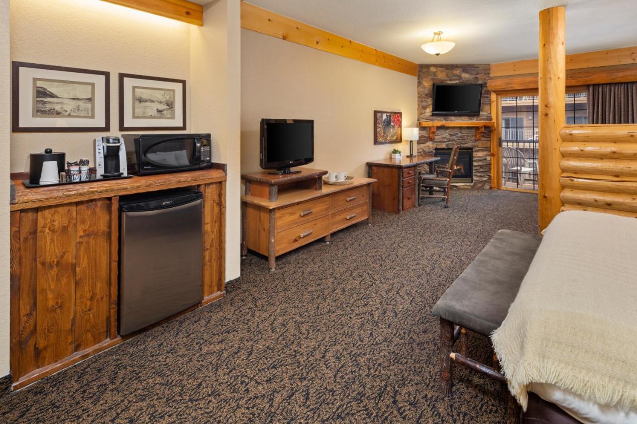bantr Grand Hotel Wausau - Rothschild — photo 4