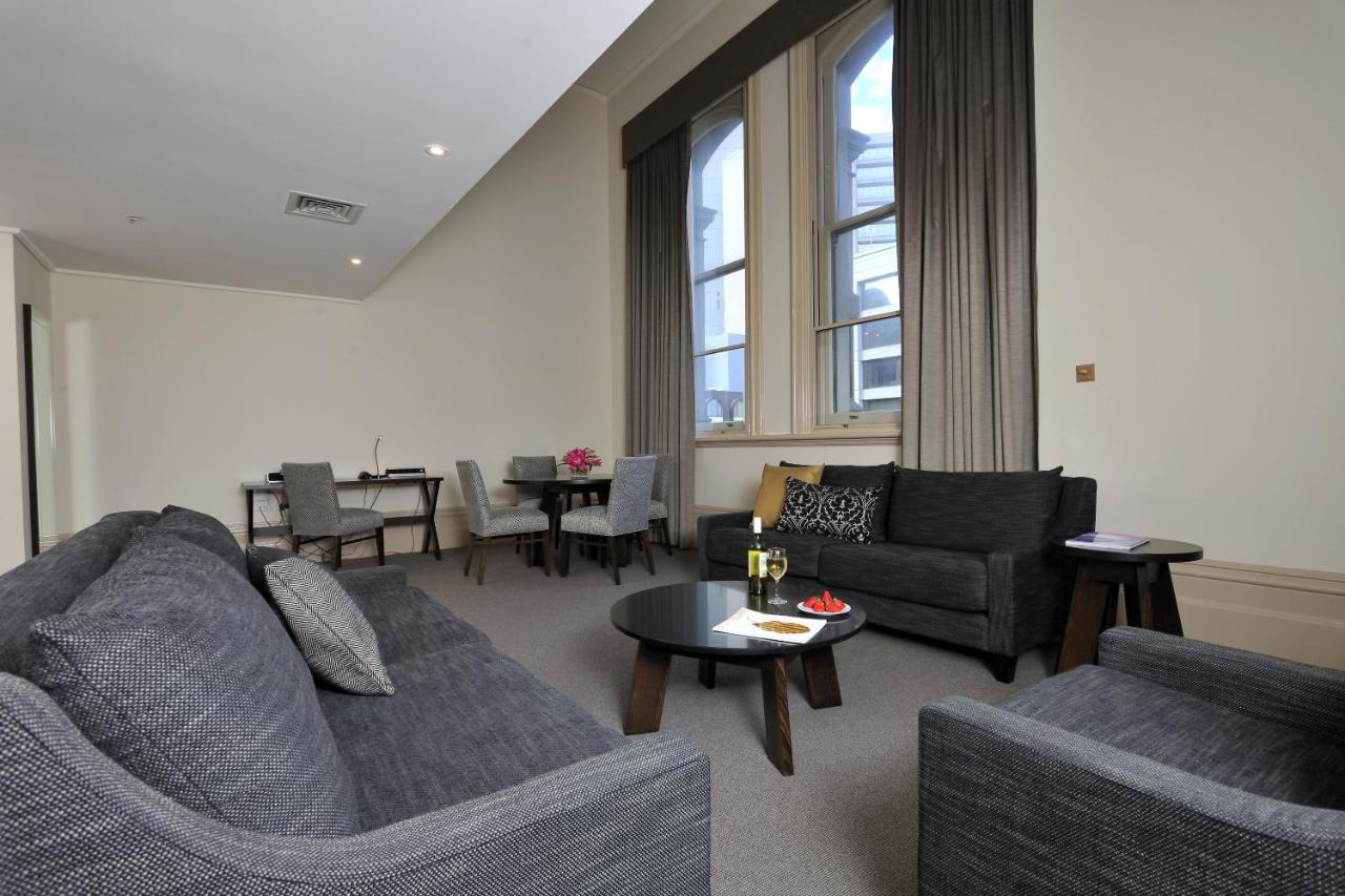 Grand Hotel Melbourne photo