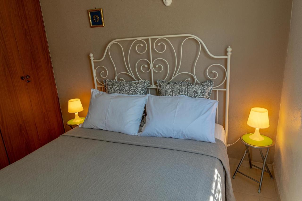 Leeds Un prieten bun motiv Venus Seaside 4 bedroom Villa Halkidiki (Grecia Nea Kalikratia) - Booking.com Leeds Un prieten bun motiv Venus Seaside 4 bedroom Villa Halkidiki (Grecia Nea Kalikratia) - Booking.com