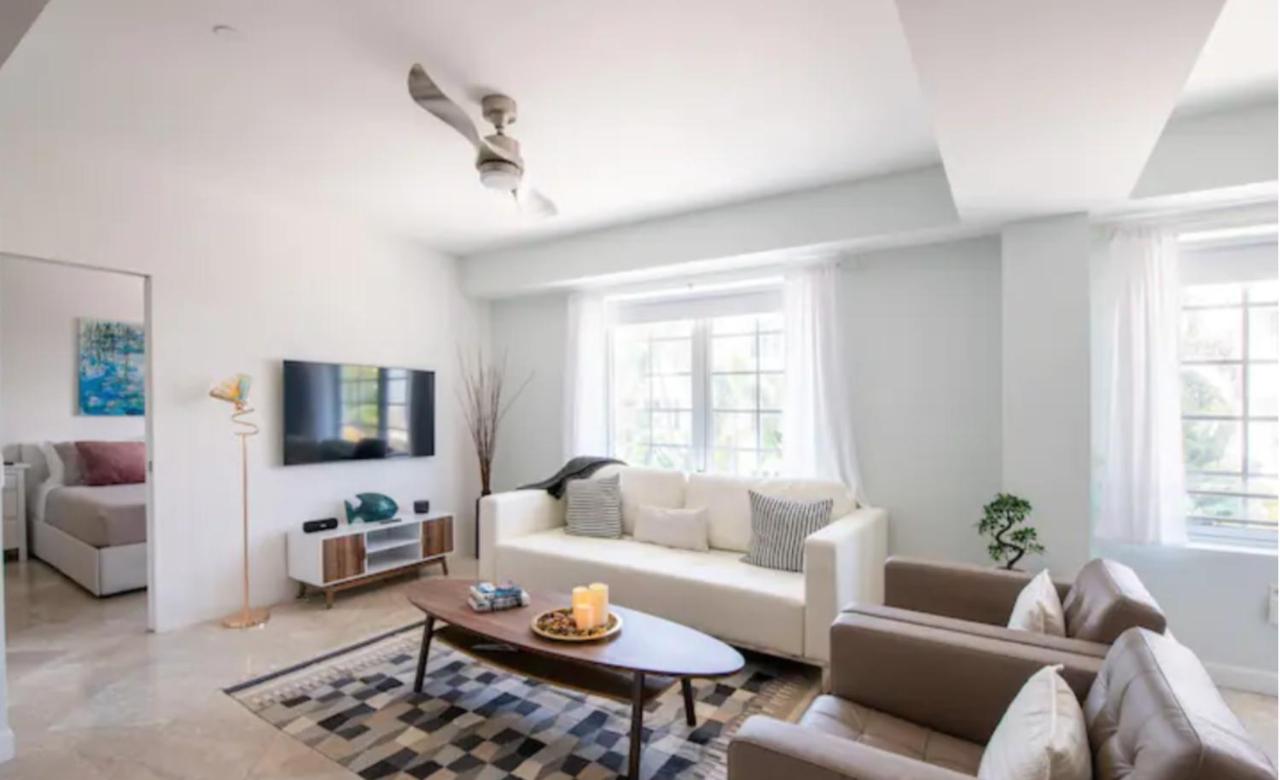 The Carlyle Oceanfront Luxe Condo Miami Beach - 5