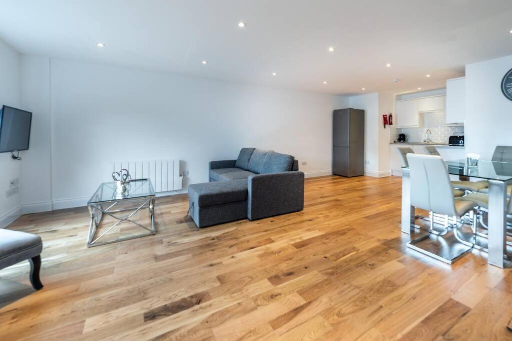 Large Apartment close to London BR1 II photo