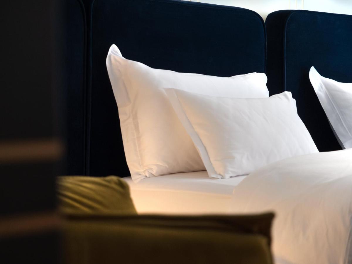 Moncafe Hotel Etico Tirana photo