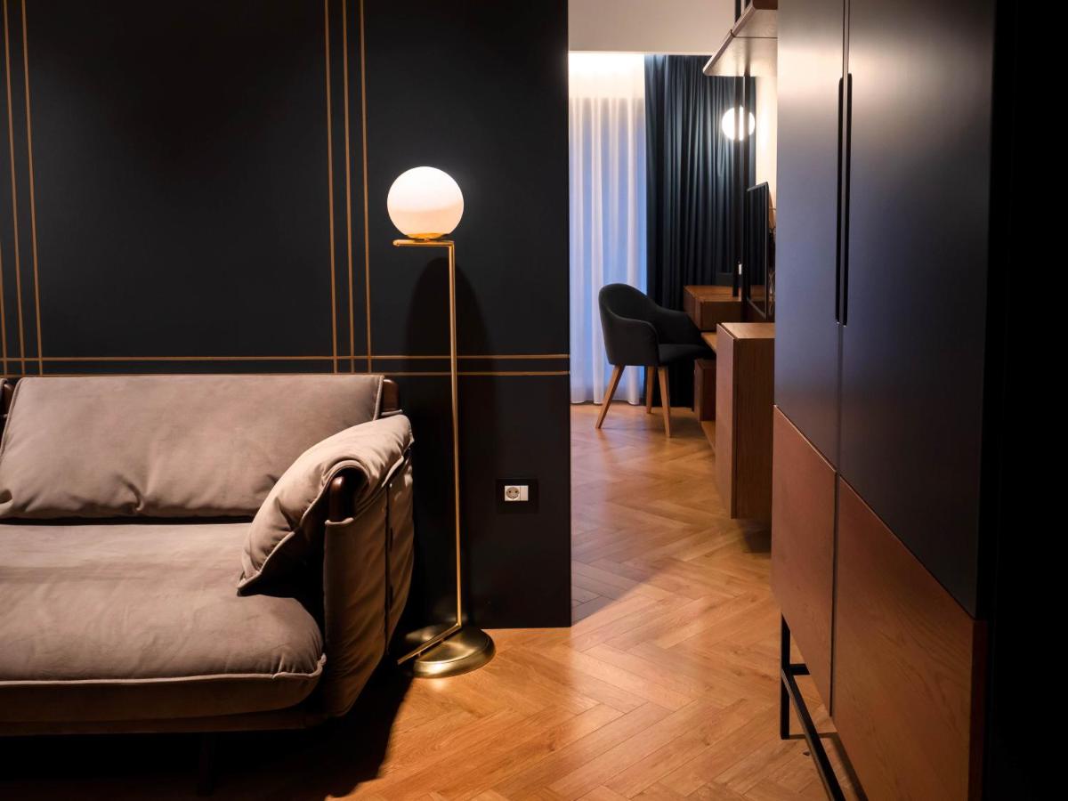 Moncafe Hotel Etico Tirana photo