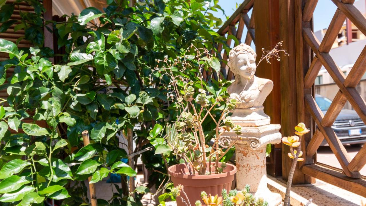 Welcomely Central Tharros イタリア オリスターノ Booking Com