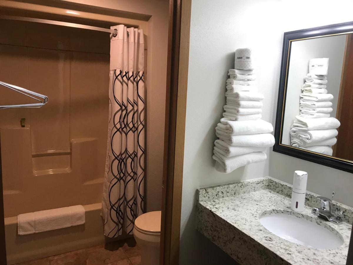 North Star Hotel Pictured Rocks — photo 11